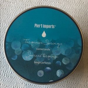 Pier 1 scented candle